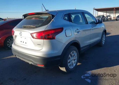 2018 Nissan Rogue Sport S z USA, uszkodzony, nr VIN JN1BJ1CR1JW257188